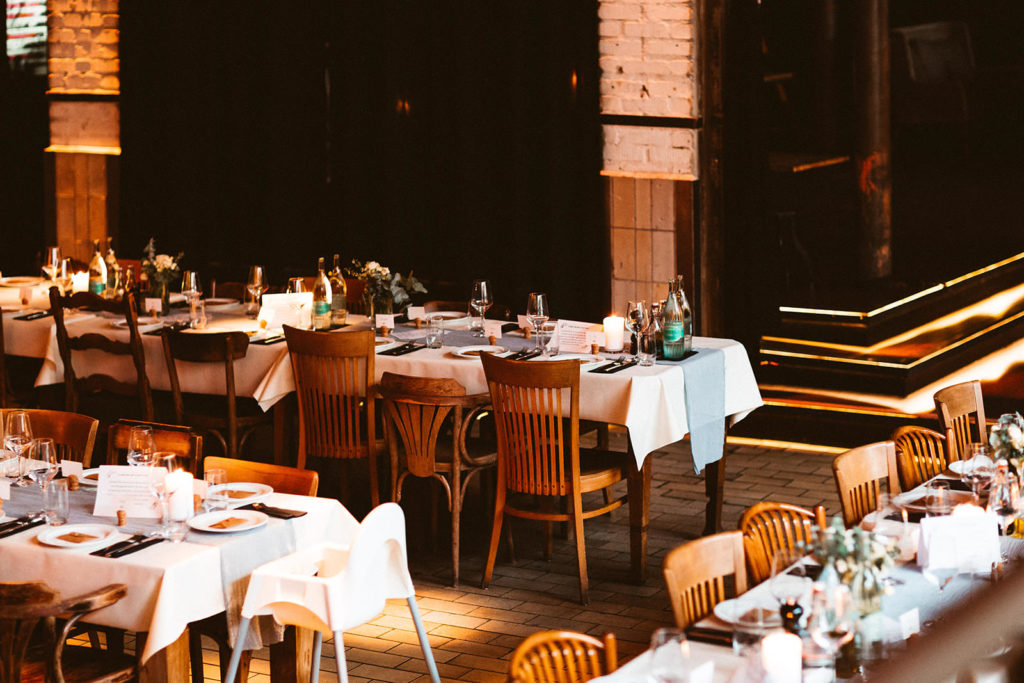 Als Hochzeitsfotograf Düsseldorf in der Seifenfabrik Düsseldorf.